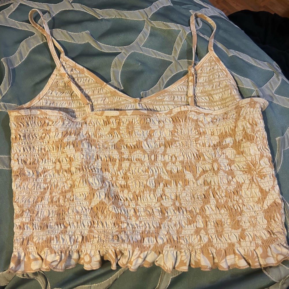 American Eagle crop top :)